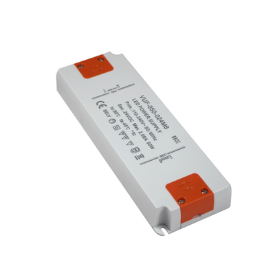Capa de plástico de pouco peso interna IP20 do motorista 24V 50W do diodo emissor de luz de Constant Voltage