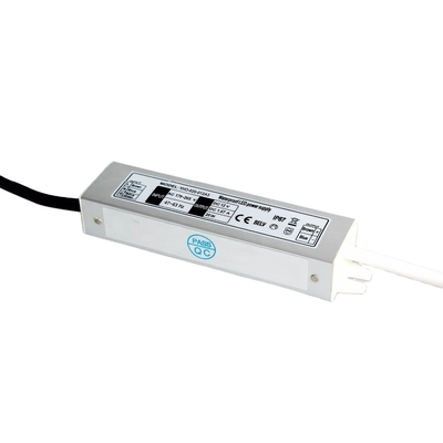 Motorista eletrônico impermeável 20w 12V Constant Voltage Power Supply do diodo emissor de luz IP67