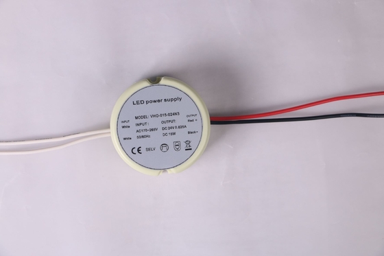 Fonte de alimentação plástica redonda do motorista 12V 15W do diodo emissor de luz do caso IP20 para a luz de tira