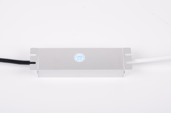 Driver de LED fino à prova d'água DC 12V 20W com atraso de início para luz de tira