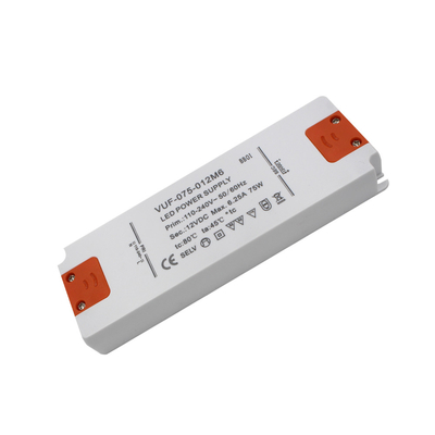 Fonte de alimentação do motorista 12V 75W do diodo emissor de luz de Constant Voltage da capa de plástico para a luz de tira