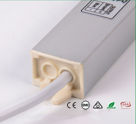 Motorista eletrônico impermeável exterior 12V 60W do diodo emissor de luz para a luz de néon