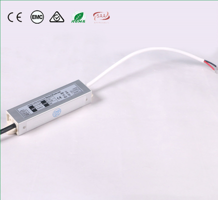 Peso leve exterior impermeável de Power Supply 12V 30W do motorista do diodo emissor de luz do OEM
