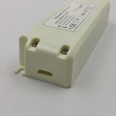 Fonte de alimentação de pouco peso de Dimmable do TRIAC IP20, motorista da tira do diodo emissor de luz de 1500mA Dimmable