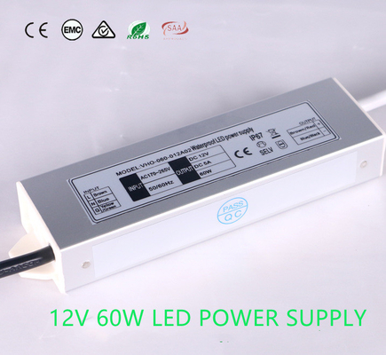 fonte de alimentação 60W 24VDC exterior de pouco peso, motorista Moistureproof do diodo emissor de luz do CV
